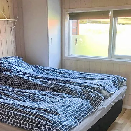 6 Person In Tranekaer-by Traum Nyaraló *